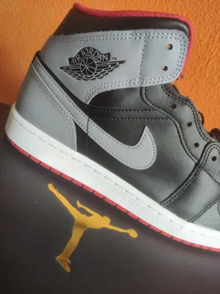 Air Jordan 1 Mid Nuevas