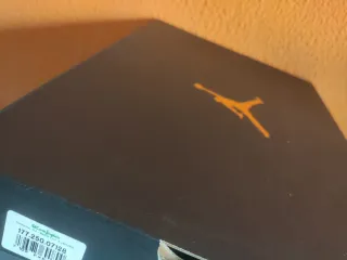 Air Jordan 1 Mid Nuevas