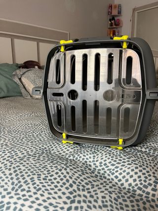 Transportín para mascotas gris y amarillo