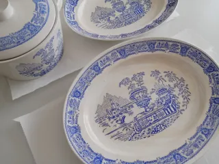 Sopera y 2 ensaladeras de Vargas Segovia