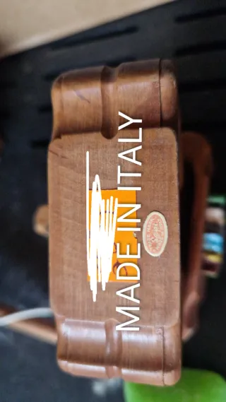 2 Ferma fogli/segna posto in legno decorato