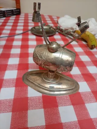 Antiguo calienta copas de alpaca