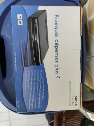 Reproductor DVD AKIRA Esencial con USB