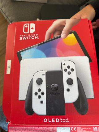 Nintendo Switch OLED Blanca y Negra