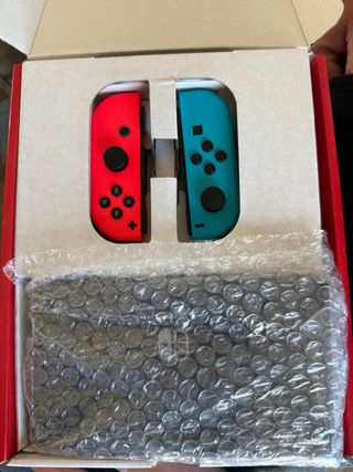 Nintendo Switch OLED Blanca y Negra