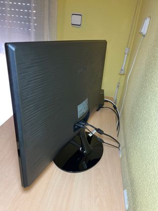 Pack PS4 + Monitor Gaming + Mando + BO4