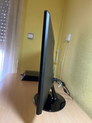 Pack PS4 + Monitor Gaming + Mando + BO4