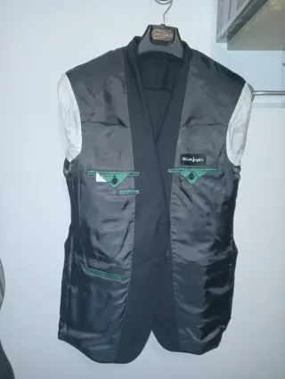 Traje de caballero gris marengo más corbata