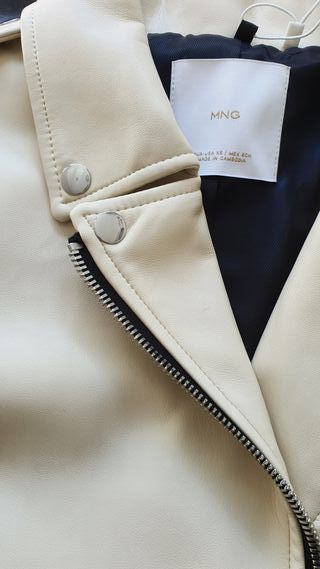 Biker Mango Efecto Piel Beige