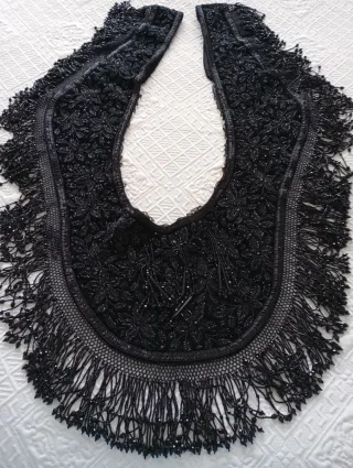 Traje de llanisca y porruano