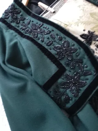 Traje de llanisca y porruano