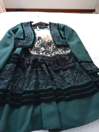 Traje de llanisca y porruano