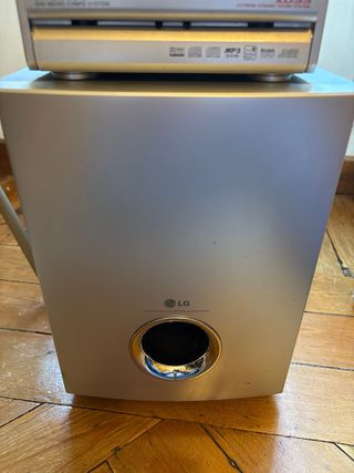 Equipo de Sonido LG DVD/VCD/CD Player
