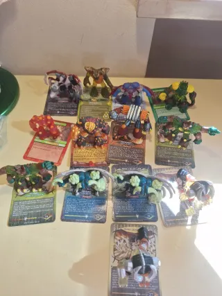 Lotto Gormiti con personaggi e carte