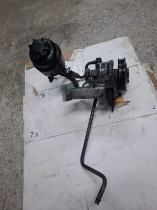 Bomba dirección BMW E36 325 TDS