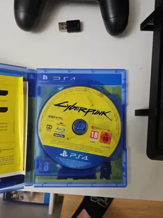 PS4 Slim 1TB + Mando Original V2 + Cyberpunk 2077