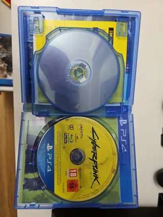 PS4 Slim 1TB + Mando Original V2 + Cyberpunk 2077