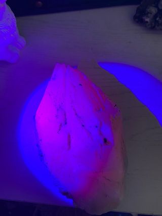 Rara Calcite Fluorescente