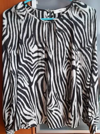 Camisa MNG Mujer Estampado Cebra