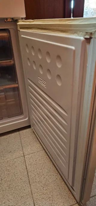 Frigorífico combinado BFC7527SW. PRECIO NEGOCIABLE