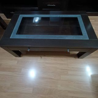 Mueble de comedor Wengué con vitrina