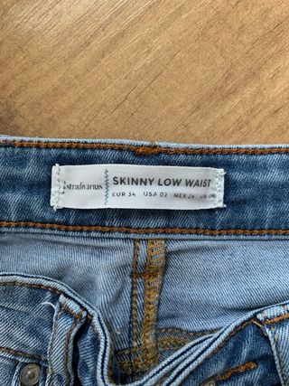Lote 2 vaqueros pitillo talla 34