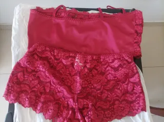Conjunto lencería encaje burdeos mujer