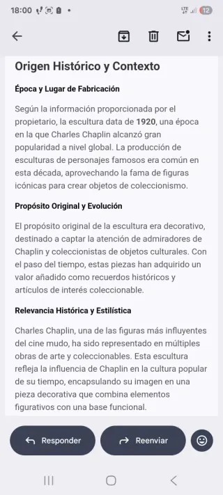 Figura Charles Chaplin grande de resina