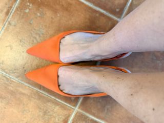 Zapatos destalonados coral tacón kitten muy cómodo