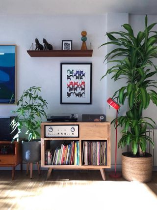 Mueble/Consola para tocadiscos y vinilos