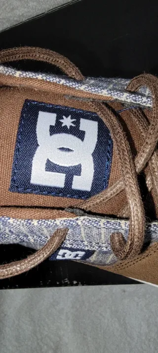 Zapatos DC Shoes Marrones y Grises