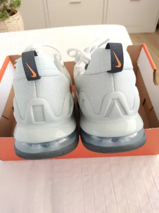 Zapatillas Nike Talla 46 Naranja y Blanco