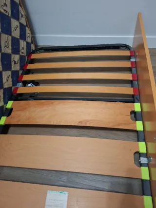 Habitación nido juvenil madera