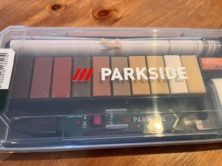 Set reparacion de suelos madera laminados parque