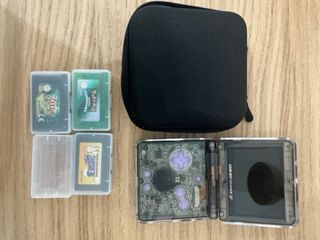 Nintendo Game Boy Advance SP + 4 Giochi