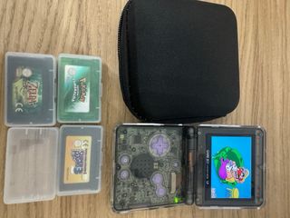 Nintendo Game Boy Advance SP + 4 Giochi