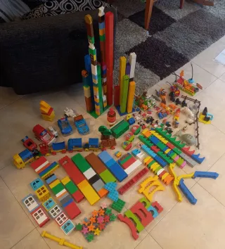 Consegna di Pezzi LEGO Duplo per Bambini Vari