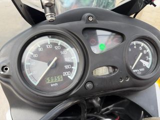 Moto BMW F650GS. Apto para el A2