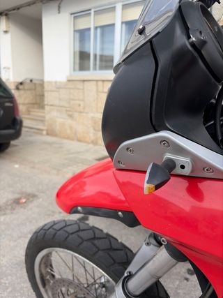 Moto BMW F650GS. Apto para el A2