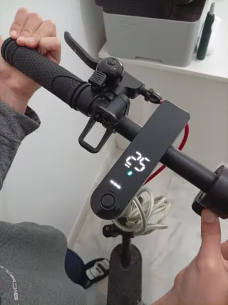 Patinete Eléctrico Negro  Marca i8