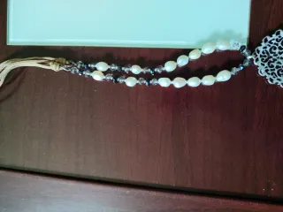 Collar largo perlas y borla azul