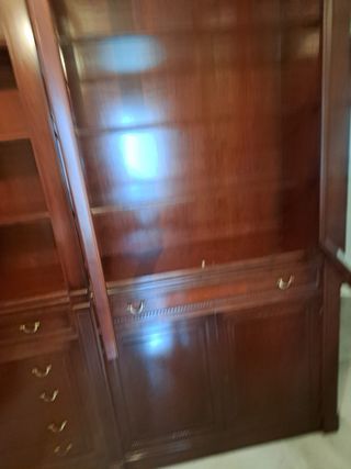 Librería modular madera y cristal