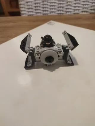 Lego Star Wars: Caza TIE