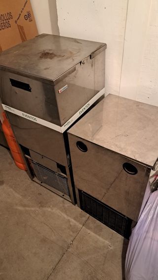 Barril Cerveza con Grifo y Botella Gas