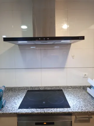 Instalaciones termos encimeras campanas extractora