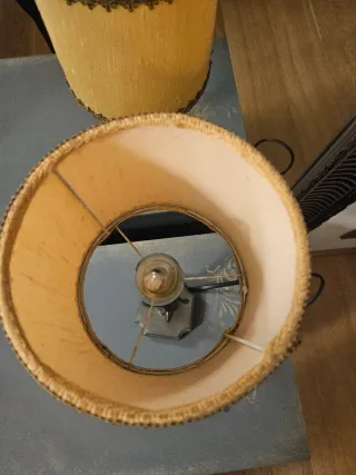 Lampada vintage con figura cherubino