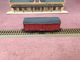 2 Vagones Cerrados H0 Renfe