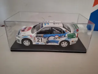 Mitsubishi Lancer 1:24