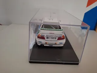 Mitsubishi Lancer 1:24