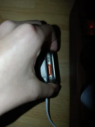 Reloj Inteligente Dorado con Cargador